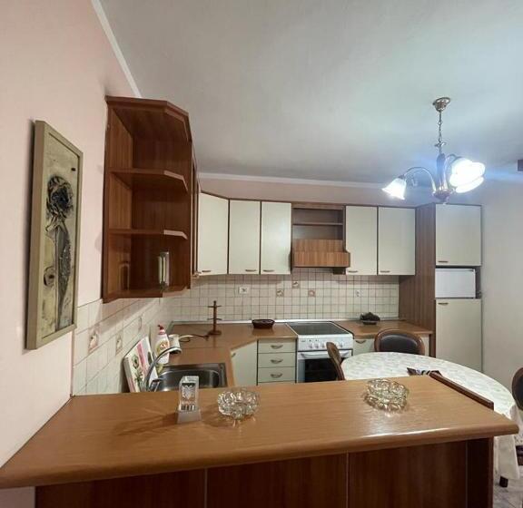 شقة غرفة نوم واحدة مزودة بشُرفة, Neo Apartments