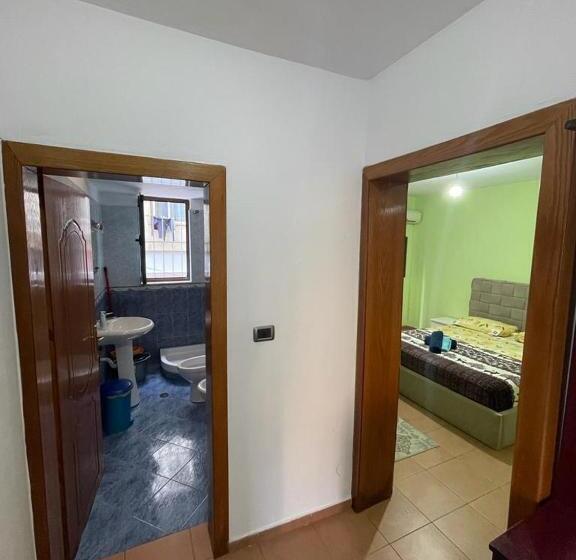 غرفة قياسية حمام مشترك, Neo Apartments