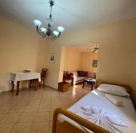 اتاق استاندارد یک تخته با بالکن, Neo Apartments