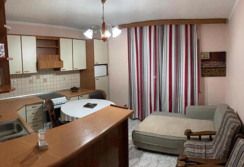 شقة غرفة نوم واحدة مزودة بشُرفة, Neo Apartments