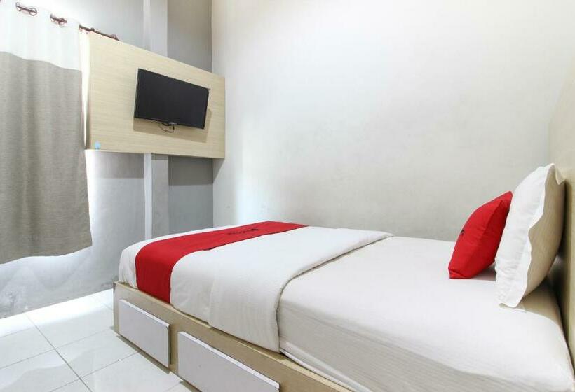 חדר אקונומי, Reddoorz Plus Near Upn Jogjakarta 2