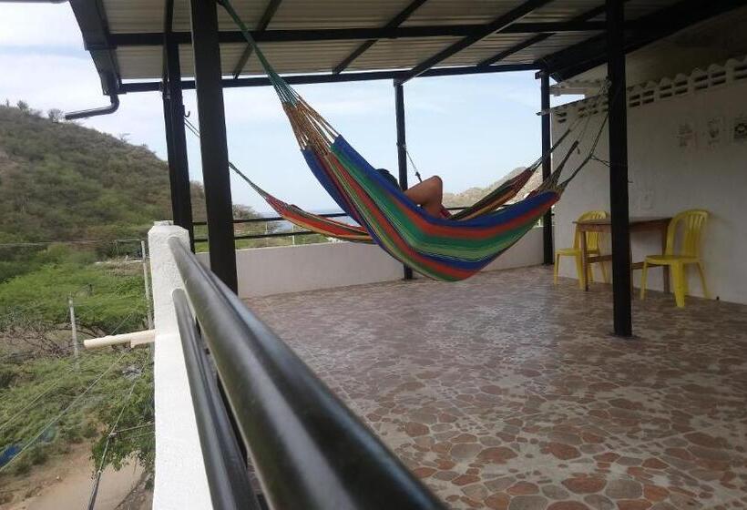 バルコニー付きスタンダードルーム, Hostal Casa Yhoanny