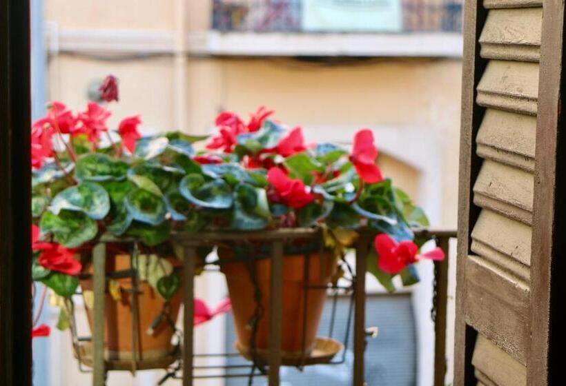 Семейный Номер, Hostal Poblenou