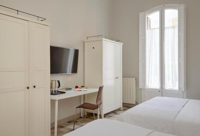 Семейный Номер, Hostal Poblenou