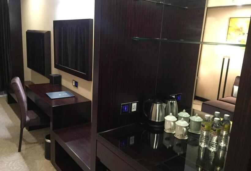 스탠다드 룸 킹사이즈 침대, Royale Signature