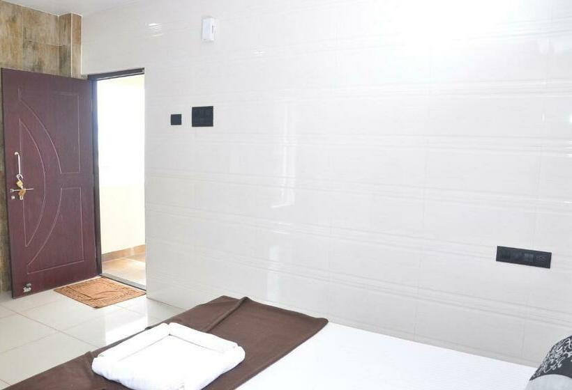 デラックスルーム, Saara