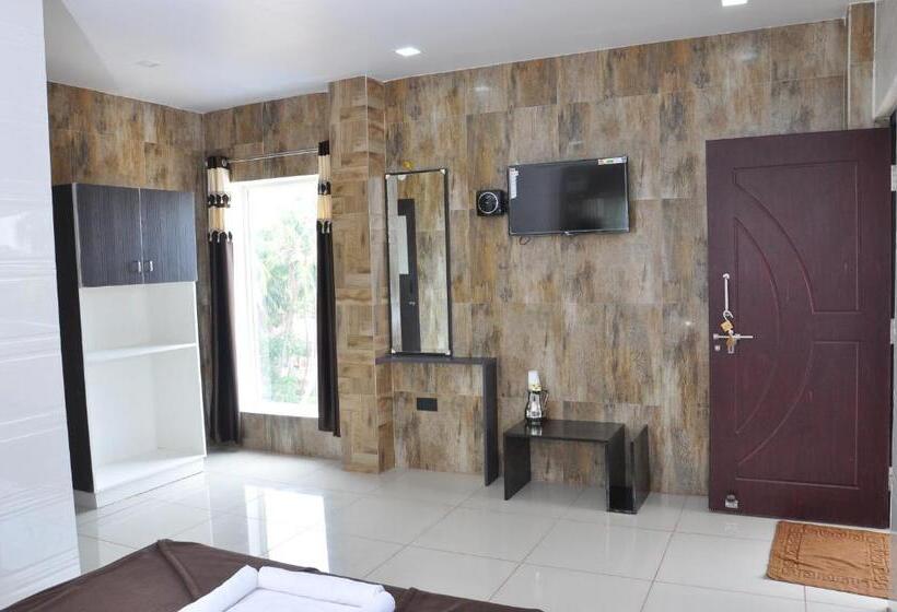 デラックスルーム, Saara