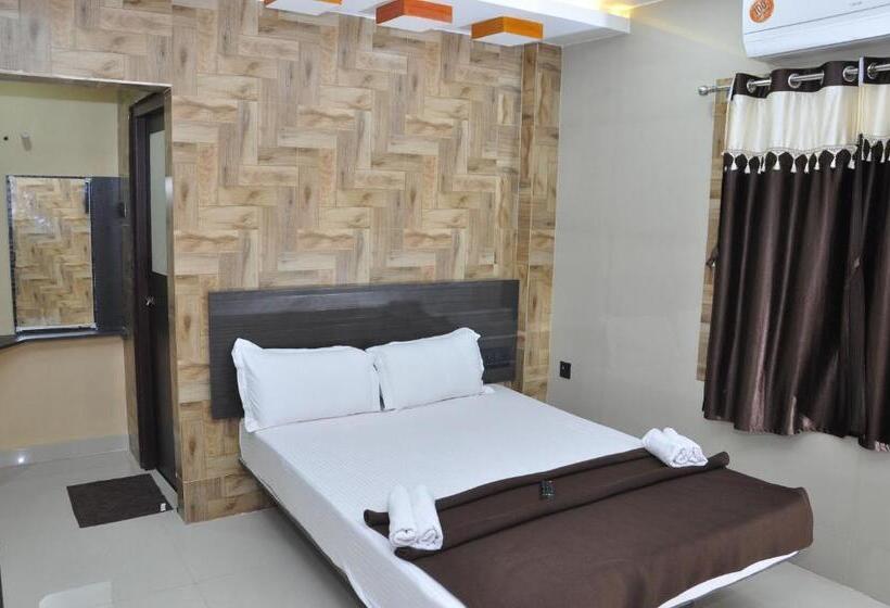 デラックスルーム, Saara