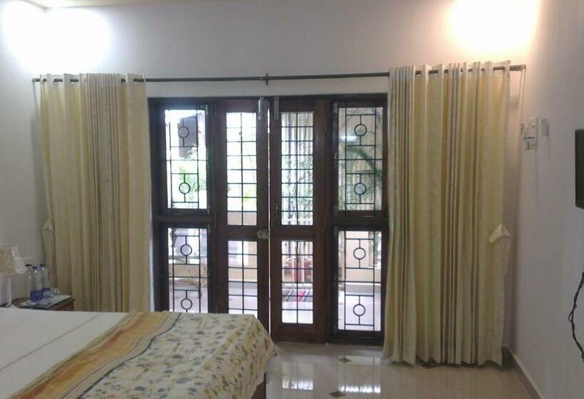 חדר סטנדרט עם מרפסת, Alba Rooms Palolem Rosebuds