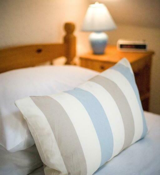 شقة غرفتين, Elizabeth House