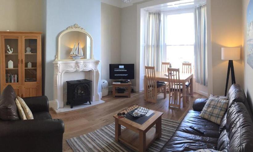 شقة غرفة نوم واحدة بالطابق الأرضى, Elizabeth House