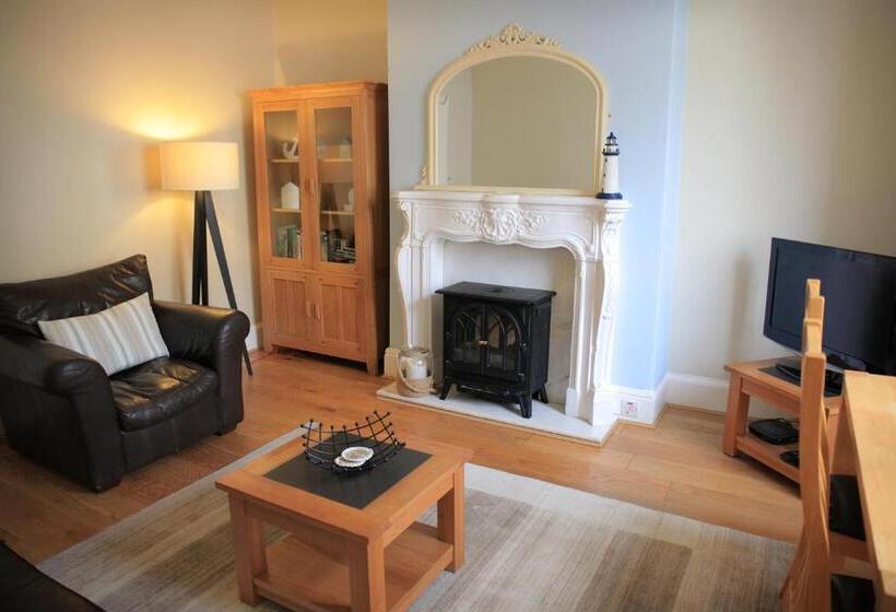 شقة غرفة نوم واحدة بالطابق الأرضى, Elizabeth House