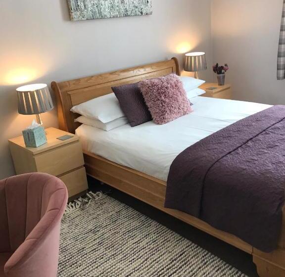 شقة غرفة واحدة, Elizabeth House