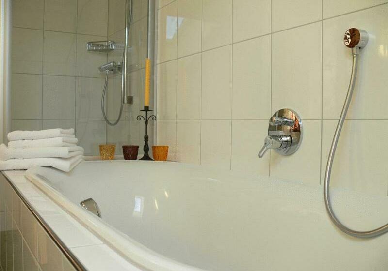 غرفة قياسية, Gasthaus Engel