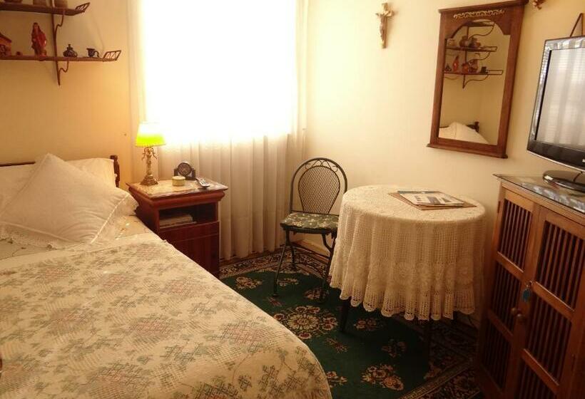 Quarto Estandar, Hostal Don Mariano