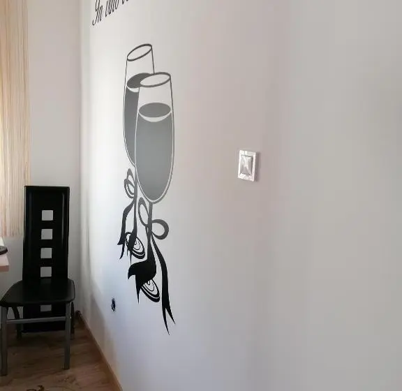 آپارتمان 1 خوابه همکف, Kata Vendégház