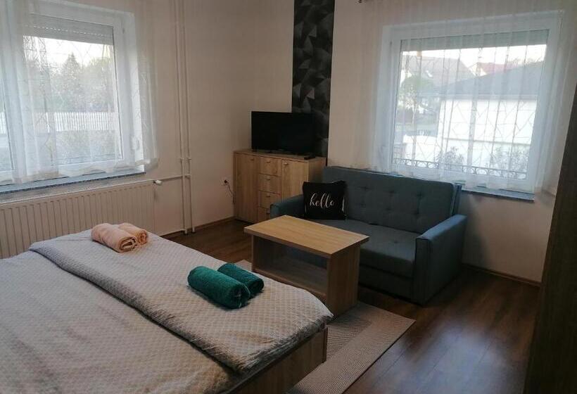 آپارتمان 2 خوابه, Kata Vendégház