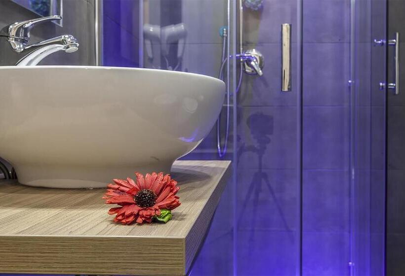 חדר סטנדרט לשלושה, La Palma