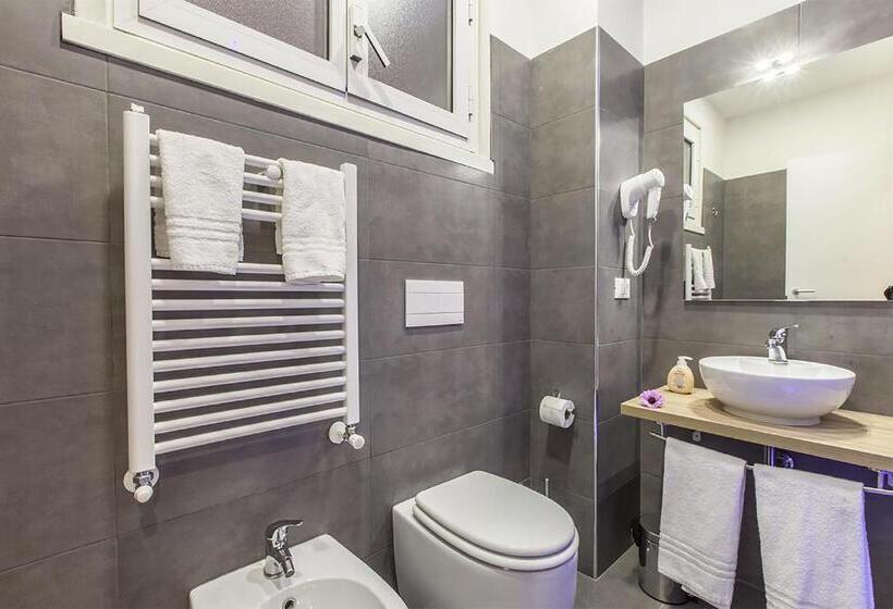 מיטת קינג בסוויטה, La Palma