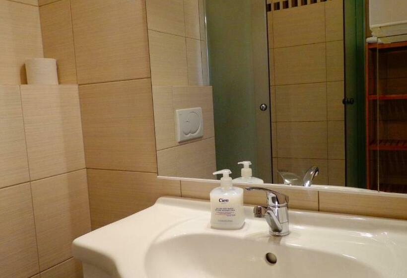 اتاق استاندارد یک نفره, Penzion Marriot