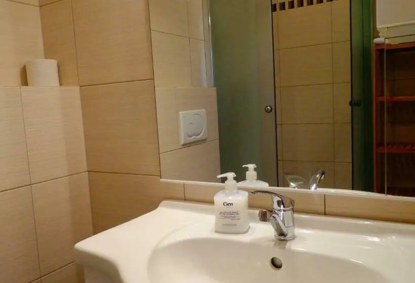 اتاق استاندارد یک نفره, Penzion Marriot