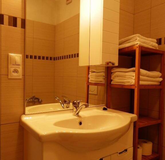 اتاق راحتی سه تخته, Penzion Marriot