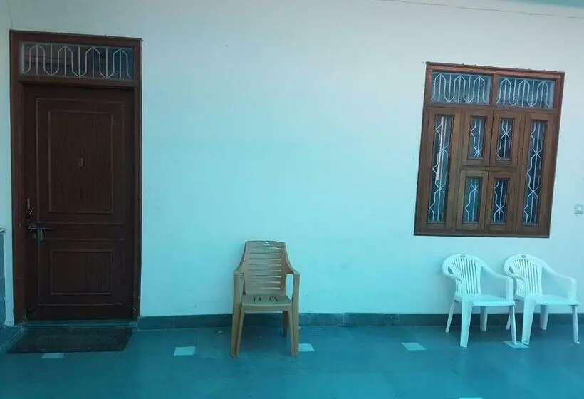 エコノミールーム, Shri Gaya Prasad Dham