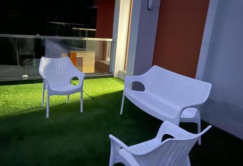 וילה בת 2 חדרי שינה, Friday Inn