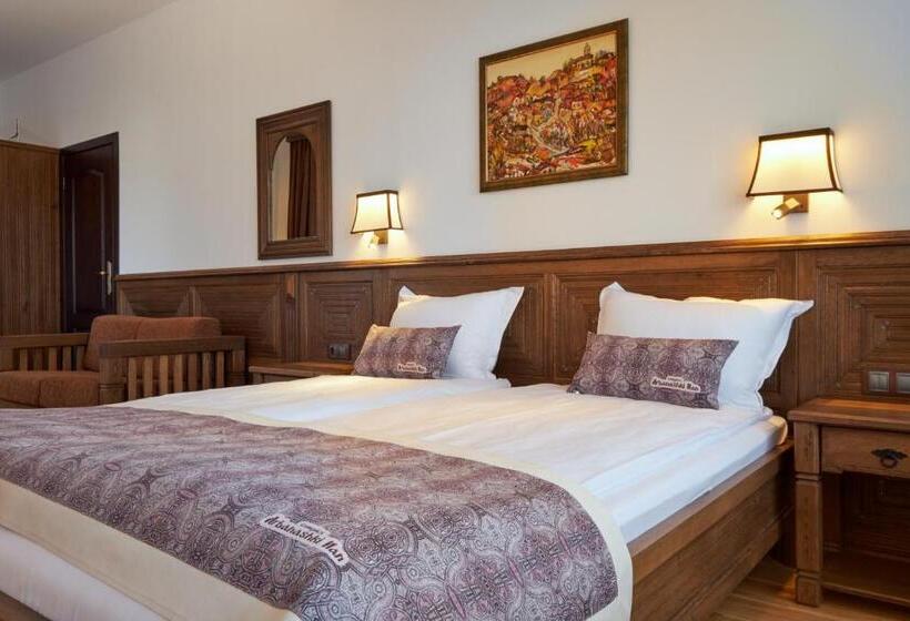 풀장 전망 스위트, Villa Arbanashki Han