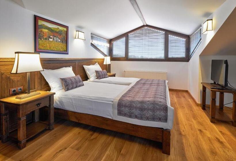 디럭스 스튜디오, Villa Arbanashki Han