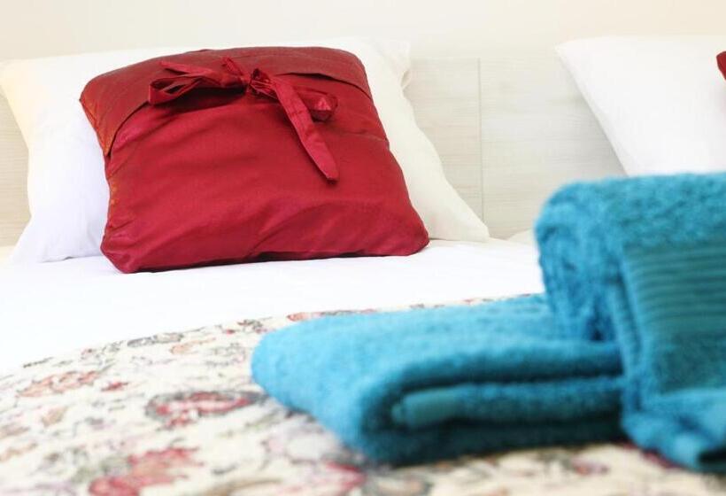 Standard-studio, Hortenzia House