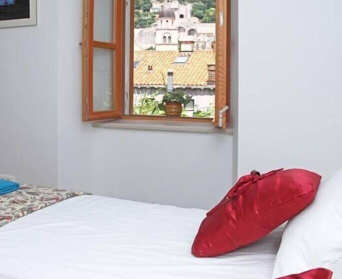 Standard-studio, Hortenzia House