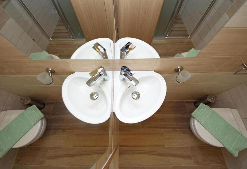 Standard-huone Puutarhanäkymä, Hortenzia House