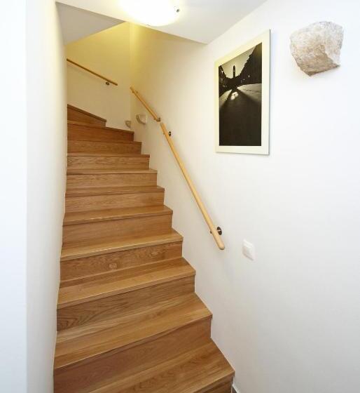 Standard-studio, Hortenzia House