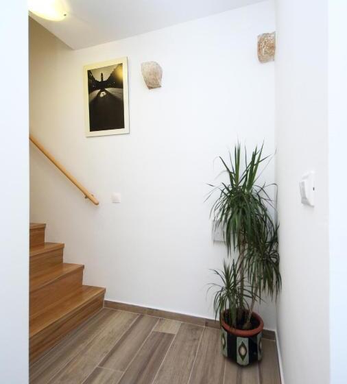 Standard-studio, Hortenzia House