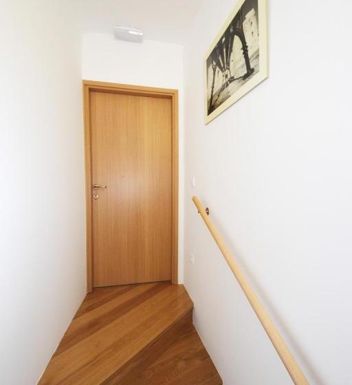 Standard-huone Vuoristonäkymä, Hortenzia House