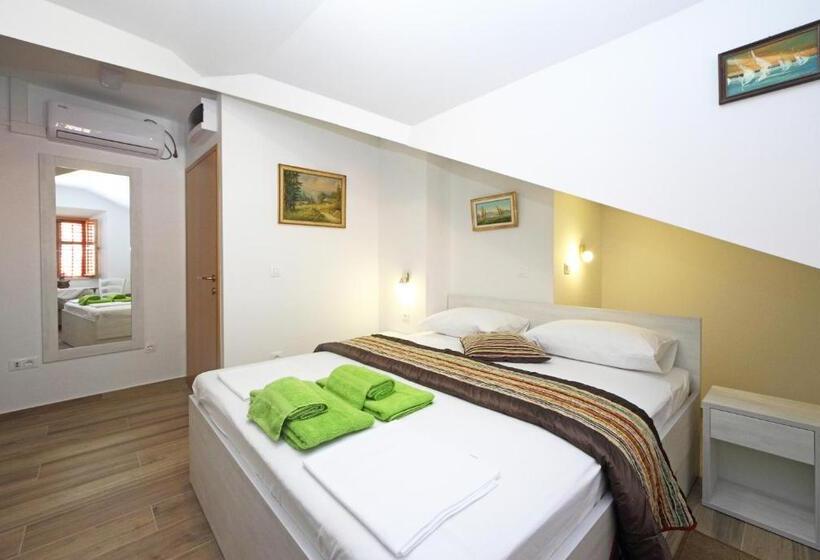 Standard-huone Vuoristonäkymä, Hortenzia House