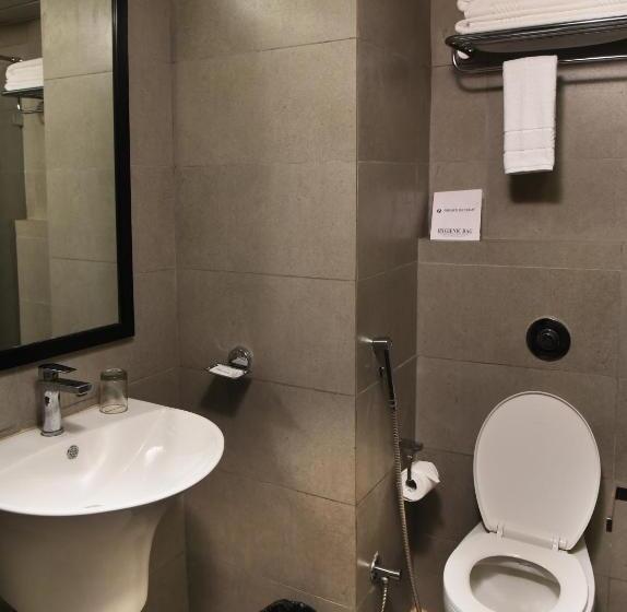 سوییت لوکس, Golden Parkk