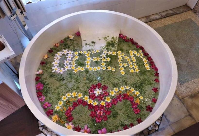 סוויטה אקזקיוטיב, Suite Ocean Blue