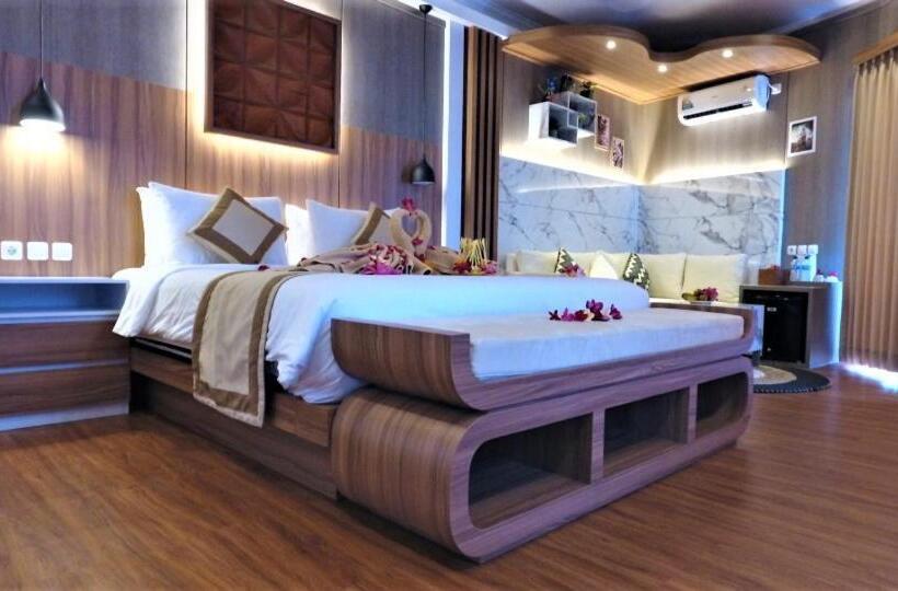 סוויטה אקזקיוטיב, Suite Ocean Blue