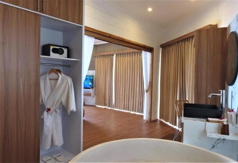 סוויטה אקזקיוטיב, Suite Ocean Blue