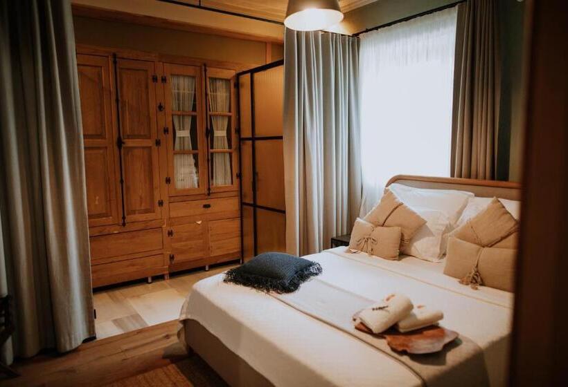 Полулюкс, Perlacia Hotel Adatepe