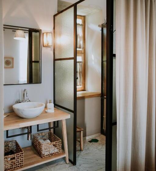 带阳台套房, Perlacia Hotel Adatepe