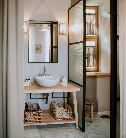 جناح مزوَّد بشرفة, Perlacia Hotel Adatepe