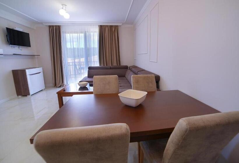 آپارتمان لوکس 1 خوابه, Adonis Apartman 305