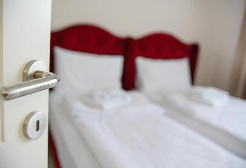 آپارتمان لوکس 1 خوابه, Adonis Apartman 305