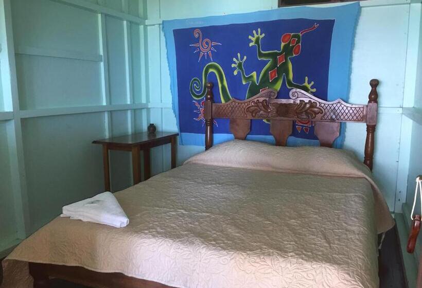 اتاق استاندارد با سرویس بهداشتی مشترک, Casa Jade