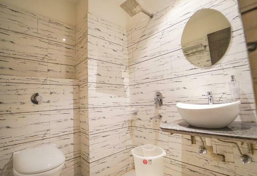 Deluxe Rum, Jr Group Of Hotels 500 Meter From Golden Temple