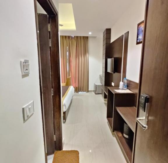 Deluxe Rum, Jr Group Of Hotels 500 Meter From Golden Temple