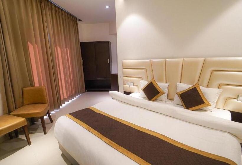 Deluxe Rum, Jr Group Of Hotels 500 Meter From Golden Temple